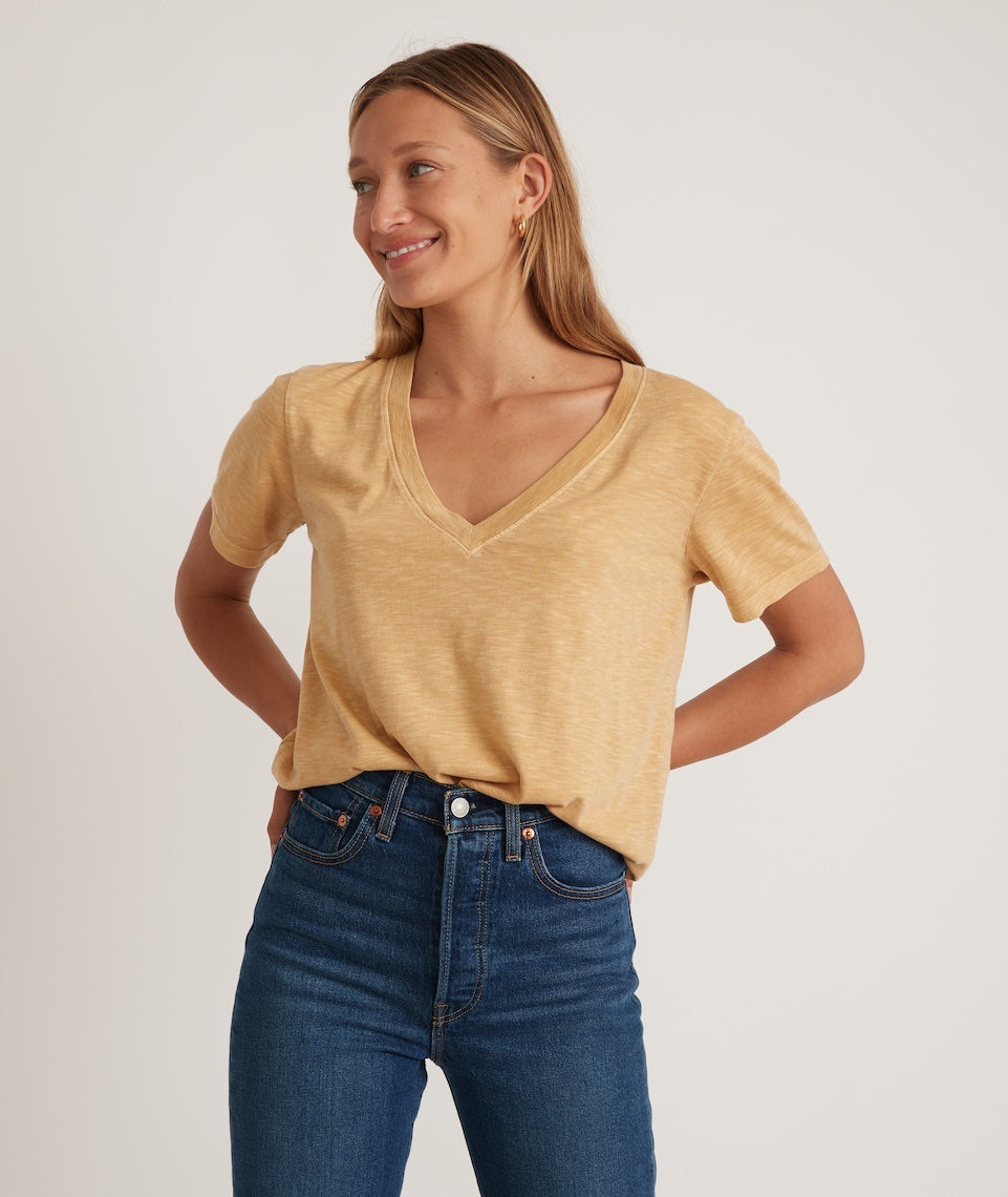 Boyfriend V-Neck Tee Bright Gold