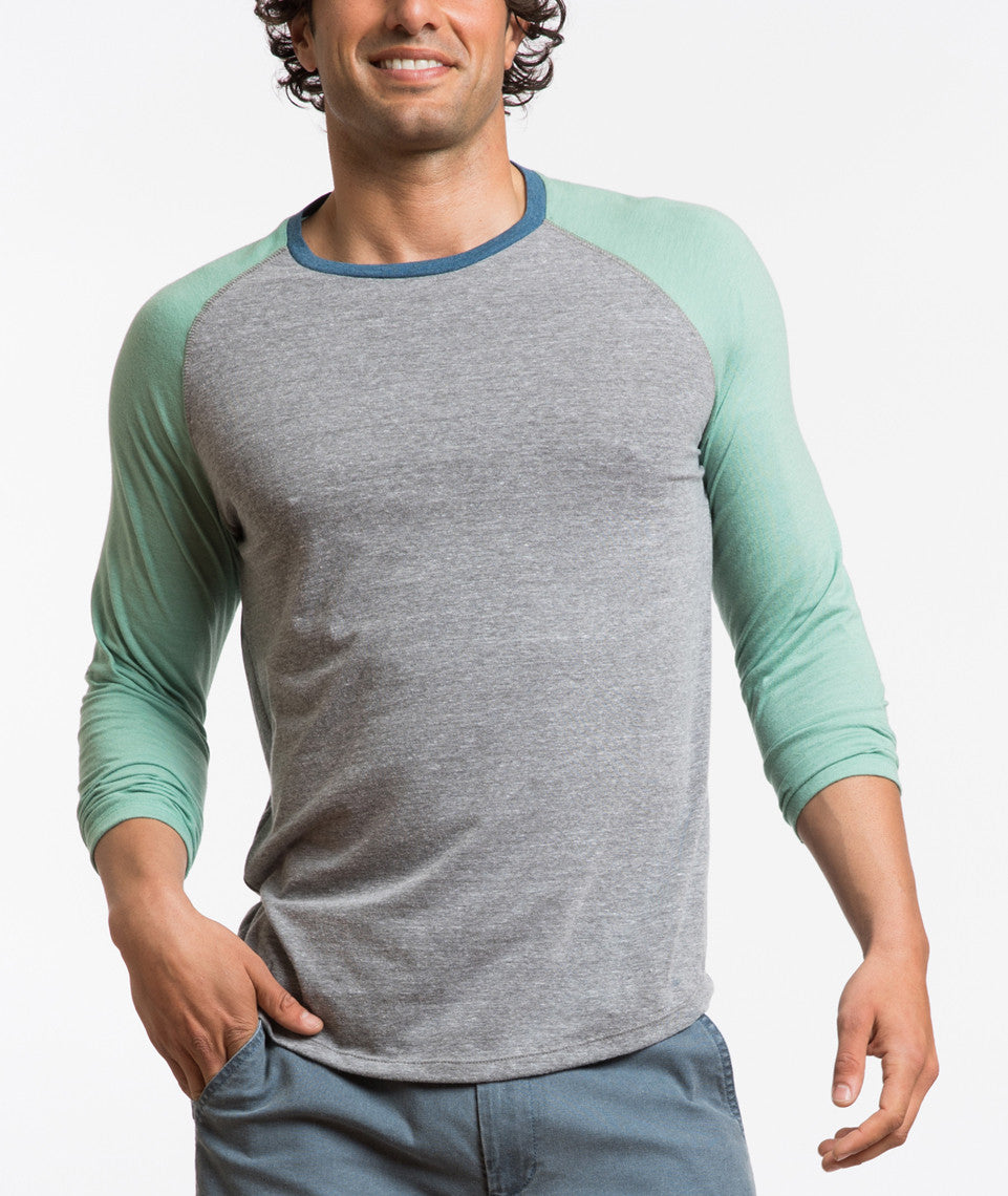 The Alvaro Raglan