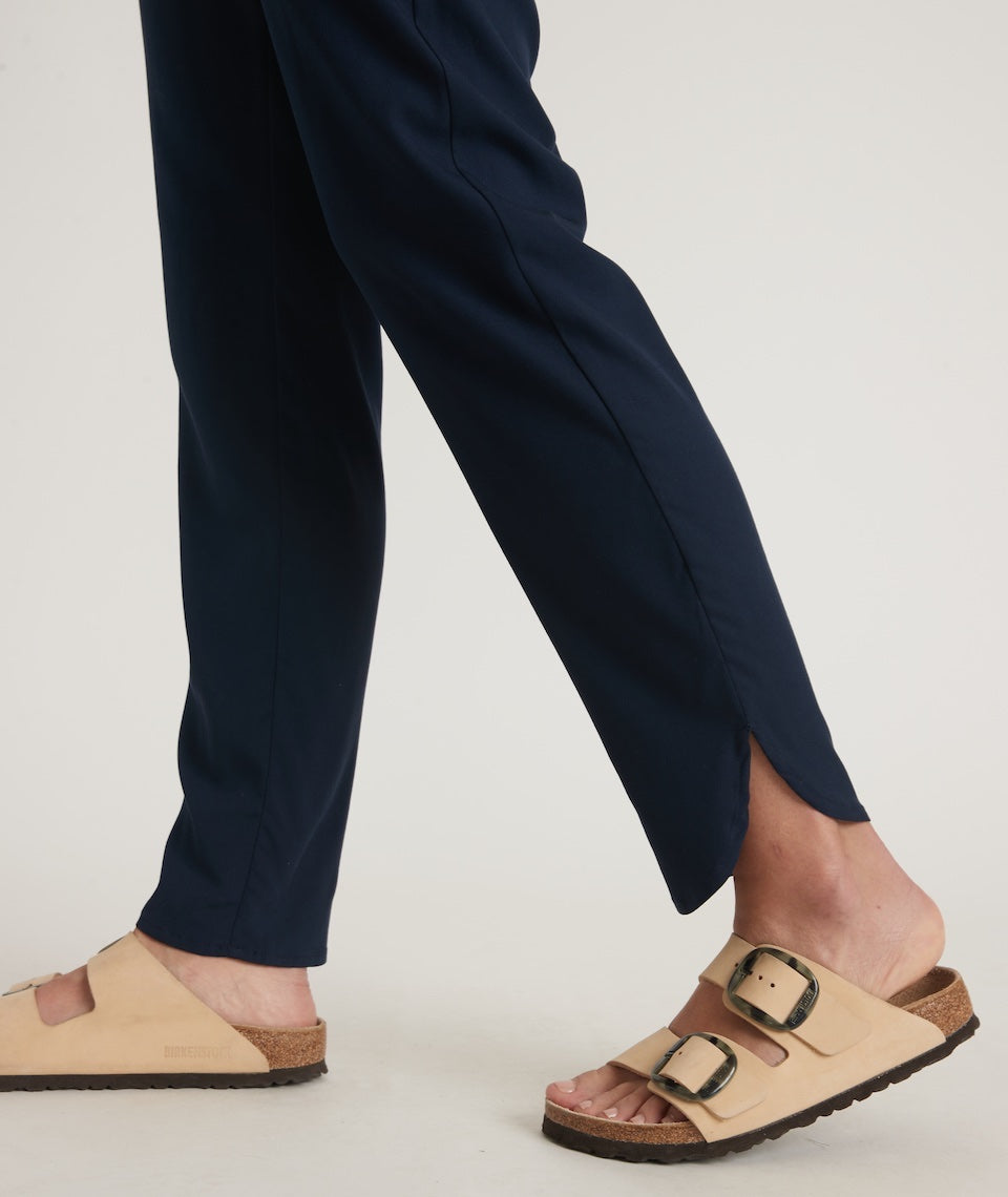 Re-Spun Tall and Marine Pant – in Navy Allison Petite Layer