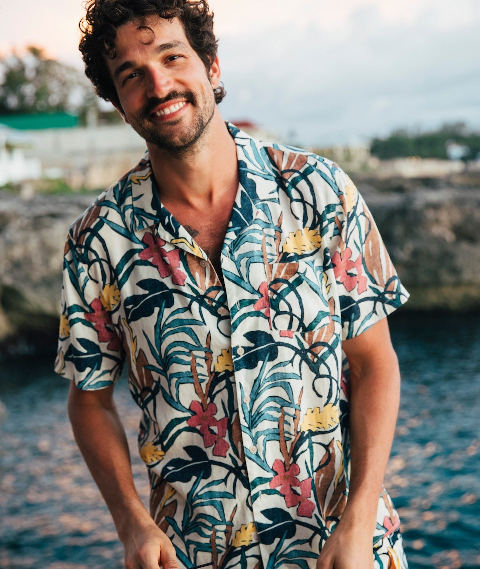 Short Sleeve Printed Resort Shirt in Natural Floral Print