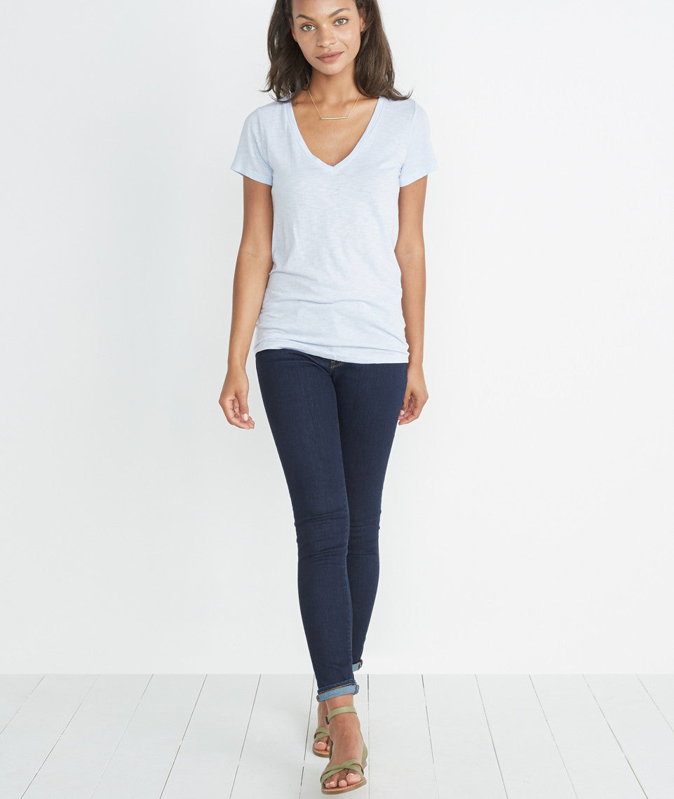 Slub V-neck - Halogen Blue