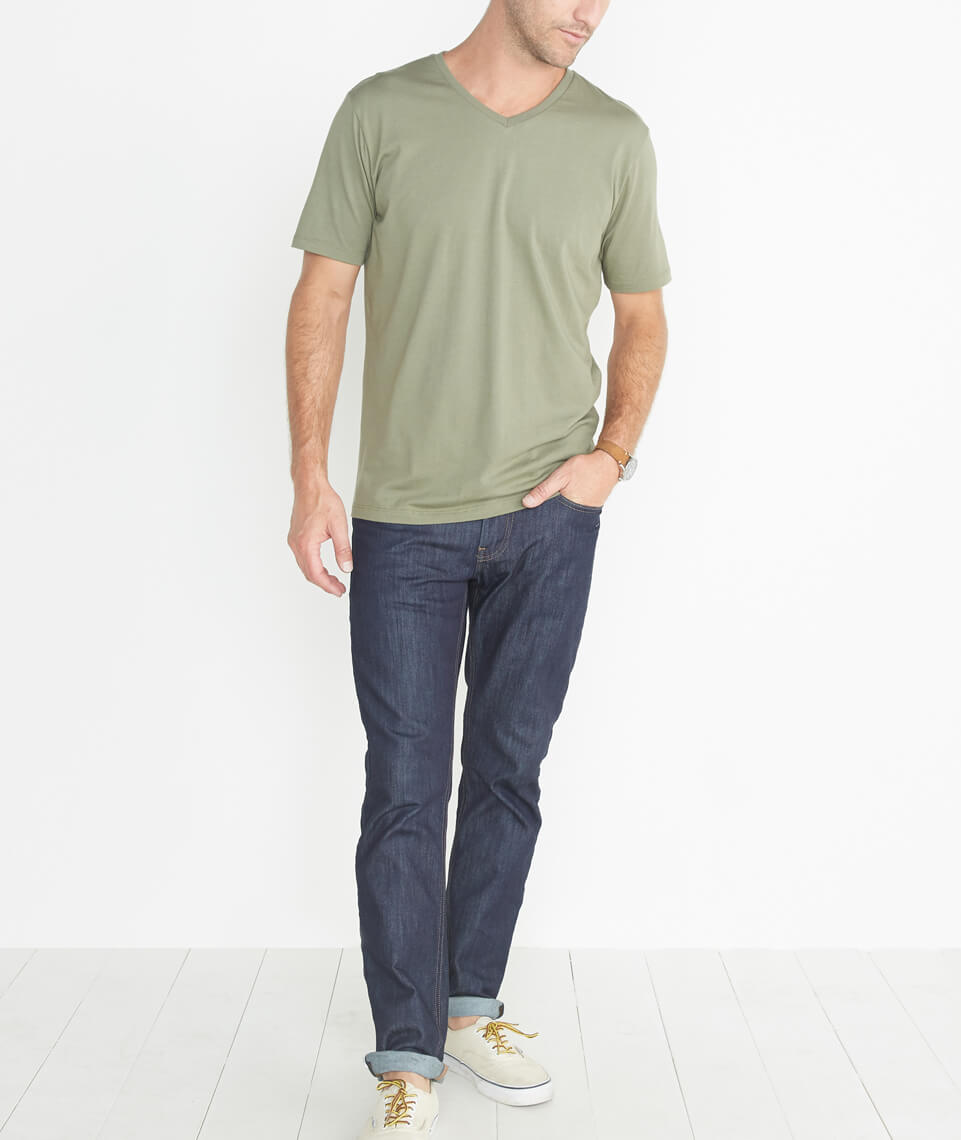 Signature V-Neck Worn Olive