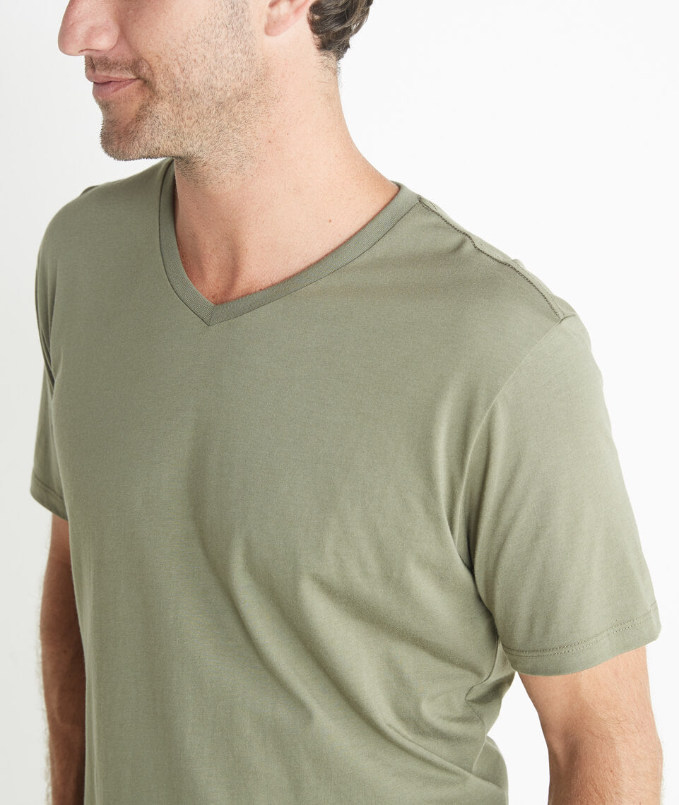 Signature V-Neck Worn Olive