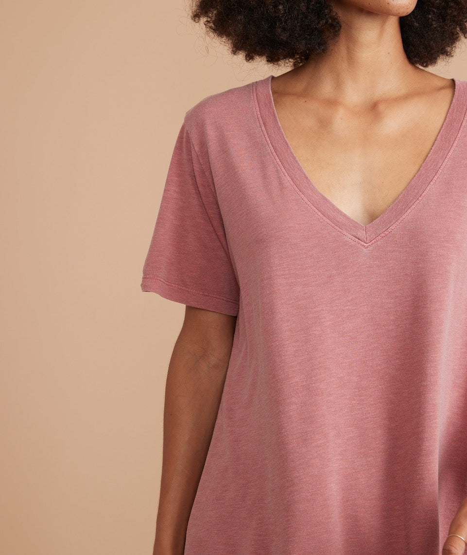 Boyfriend V-Neck Tee Ruby Wine